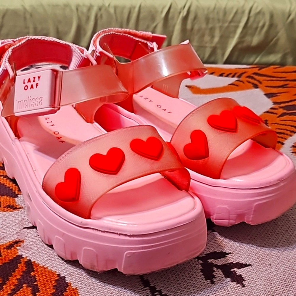 Melissa X Lazy Oaf Women's Kick Off Sandals Pink Heart sz 8